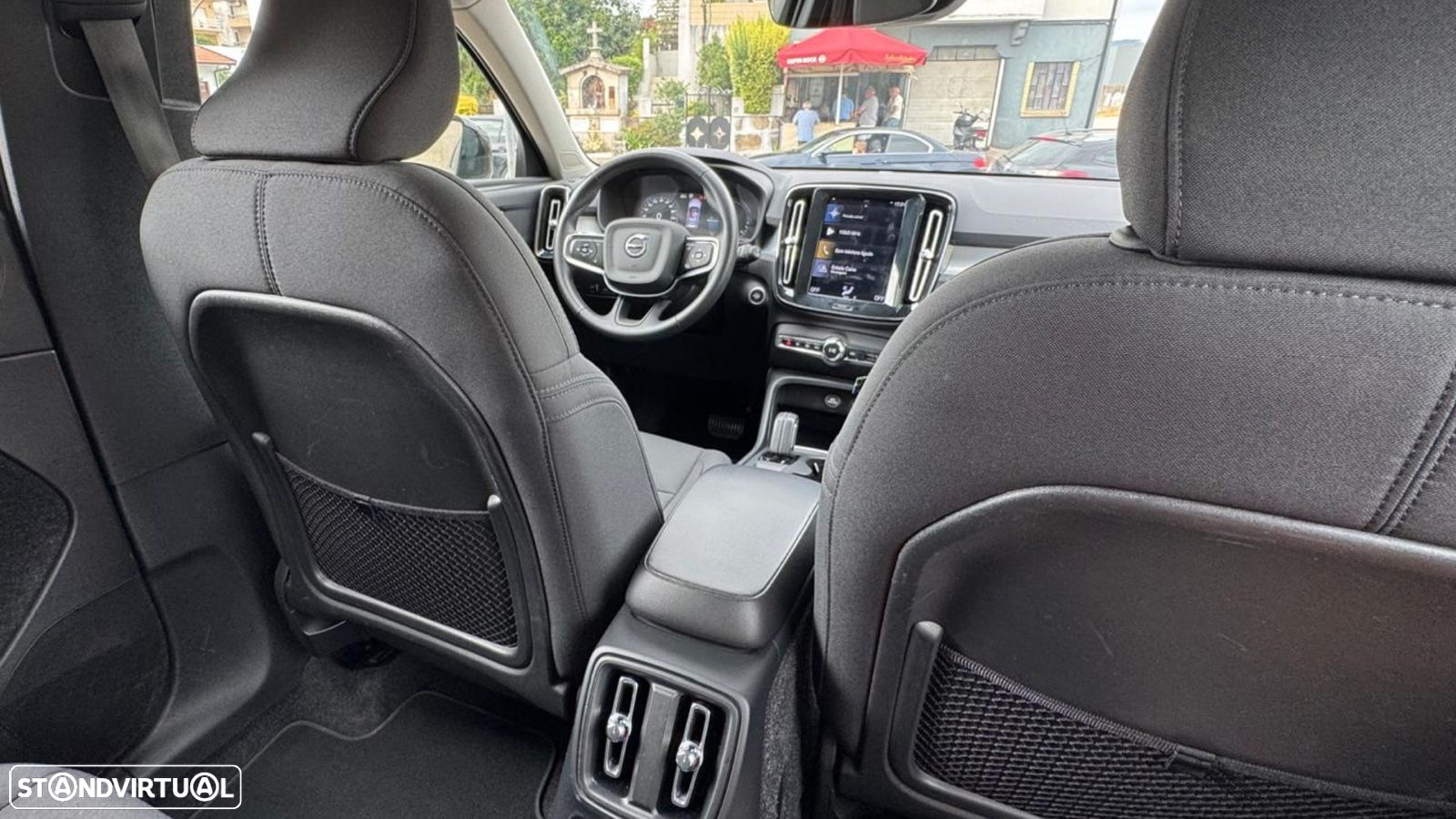 Volvo XC 40 1.5 T5 PHEV Momentum Plus - 13