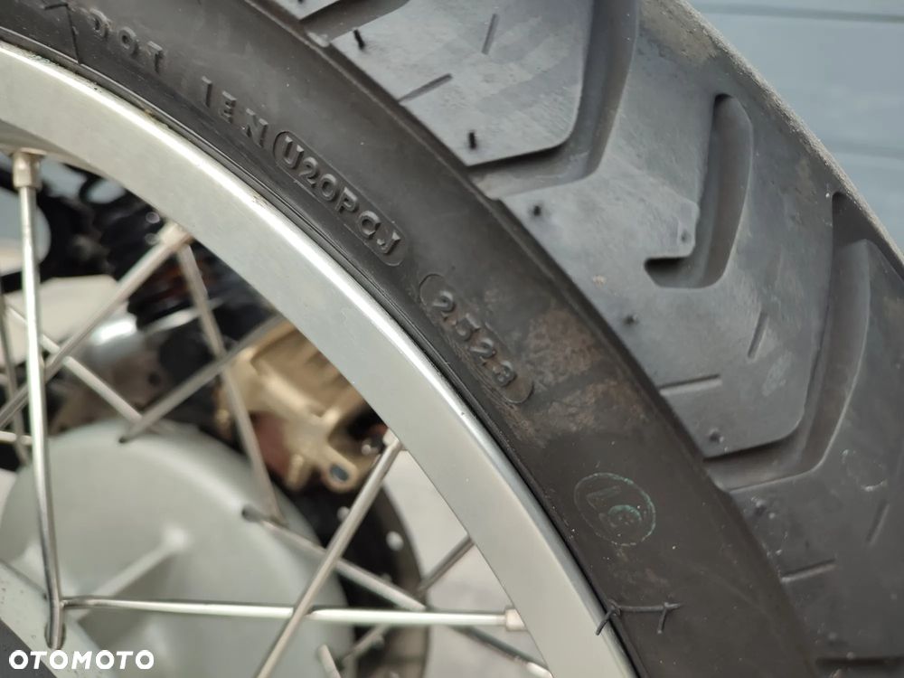 Royal Enfield Interceptor - 13