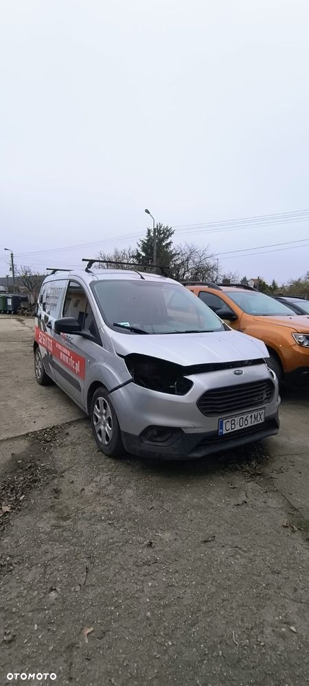 Ford Transit Courier - 6