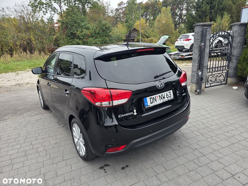 Kia Carens 1.7 CRDi 136 Fifa World Cup Edition - 5