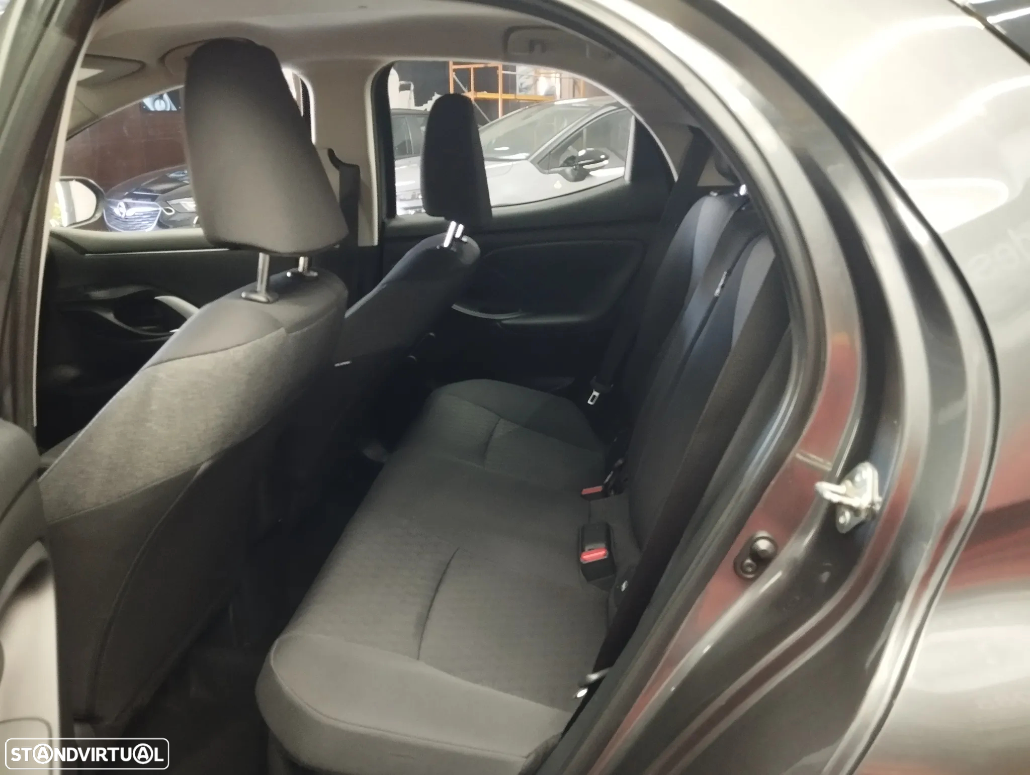 Toyota Yaris 1.5 HDF GR Sport - 13