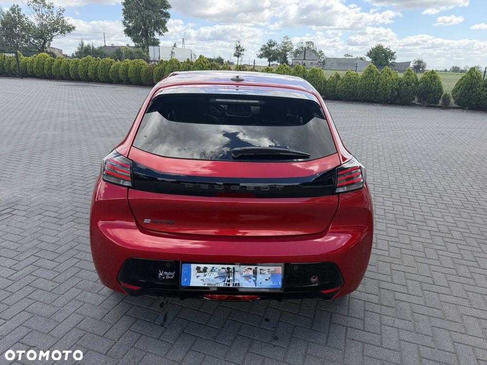Peugeot 208 - 4