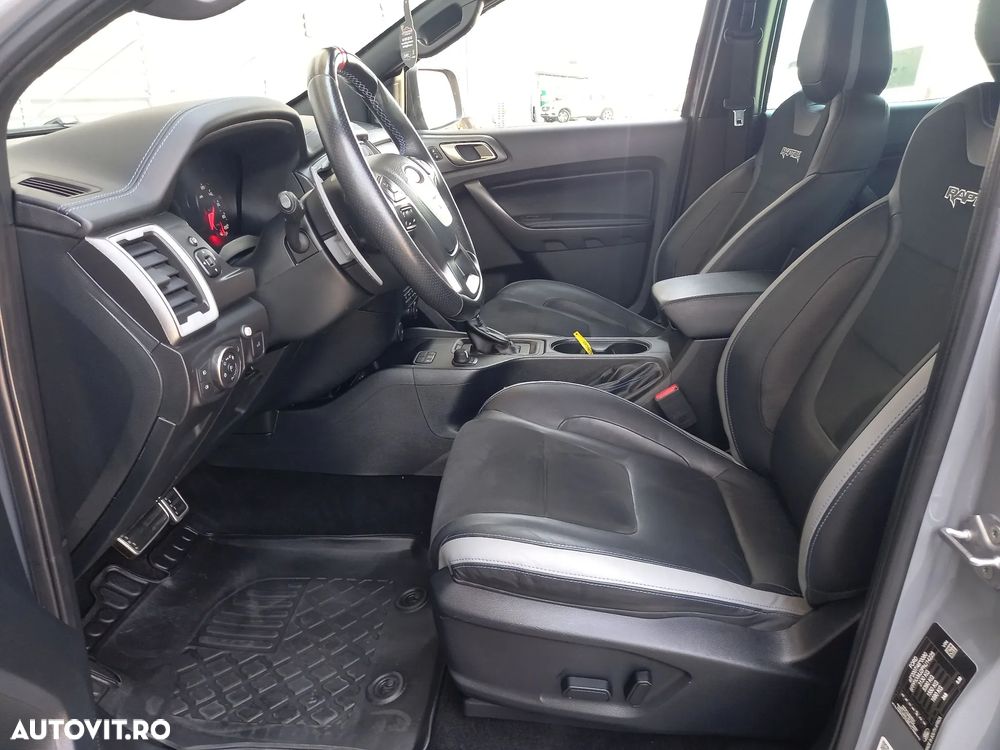 Ford Raptor - 14