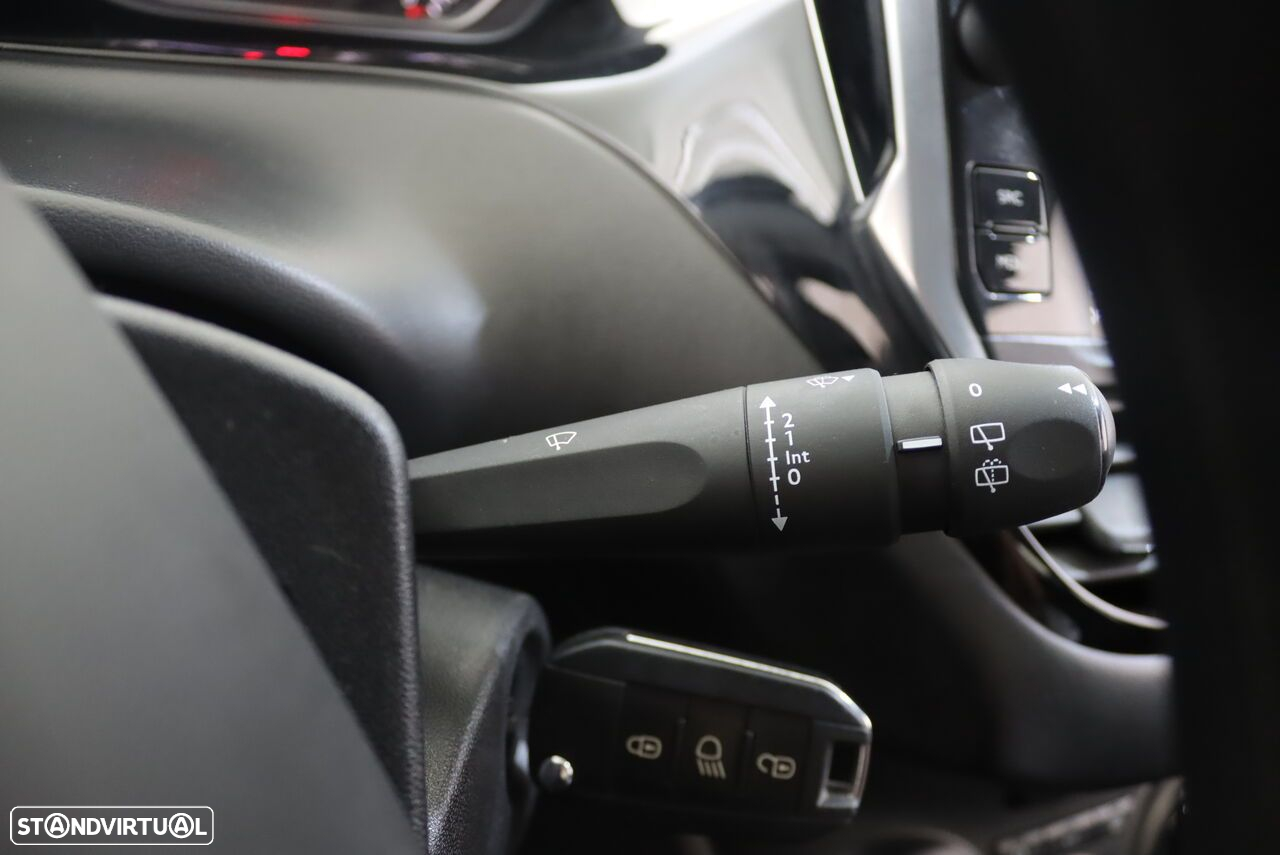 Peugeot 208 Van 1.5 BlueHDi - 11