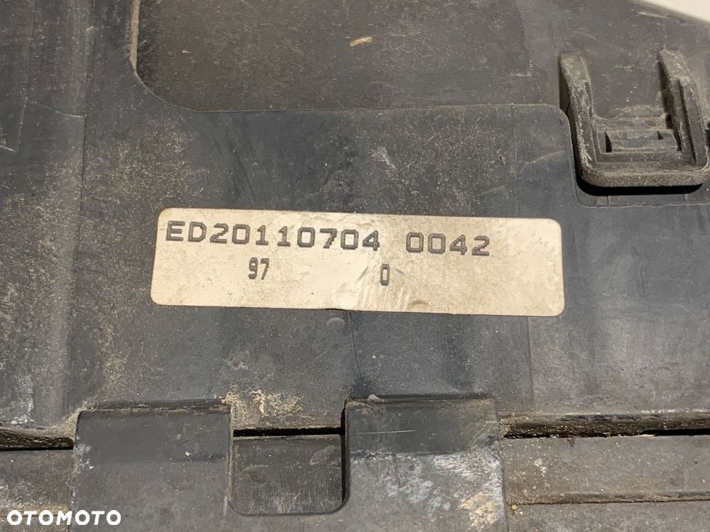 SKRZYNKA BEZPIECZNIKÓW  KIA CEE'D liftback (ED) 2006 - 2012 1.4 77 kW [105 KM] benzyna 2006 - 2012 - 5