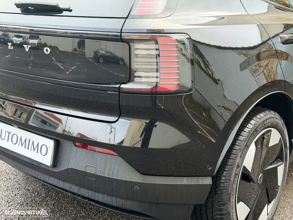 Volvo EX30 Single Motor Extended Range RWD Ultra - 34