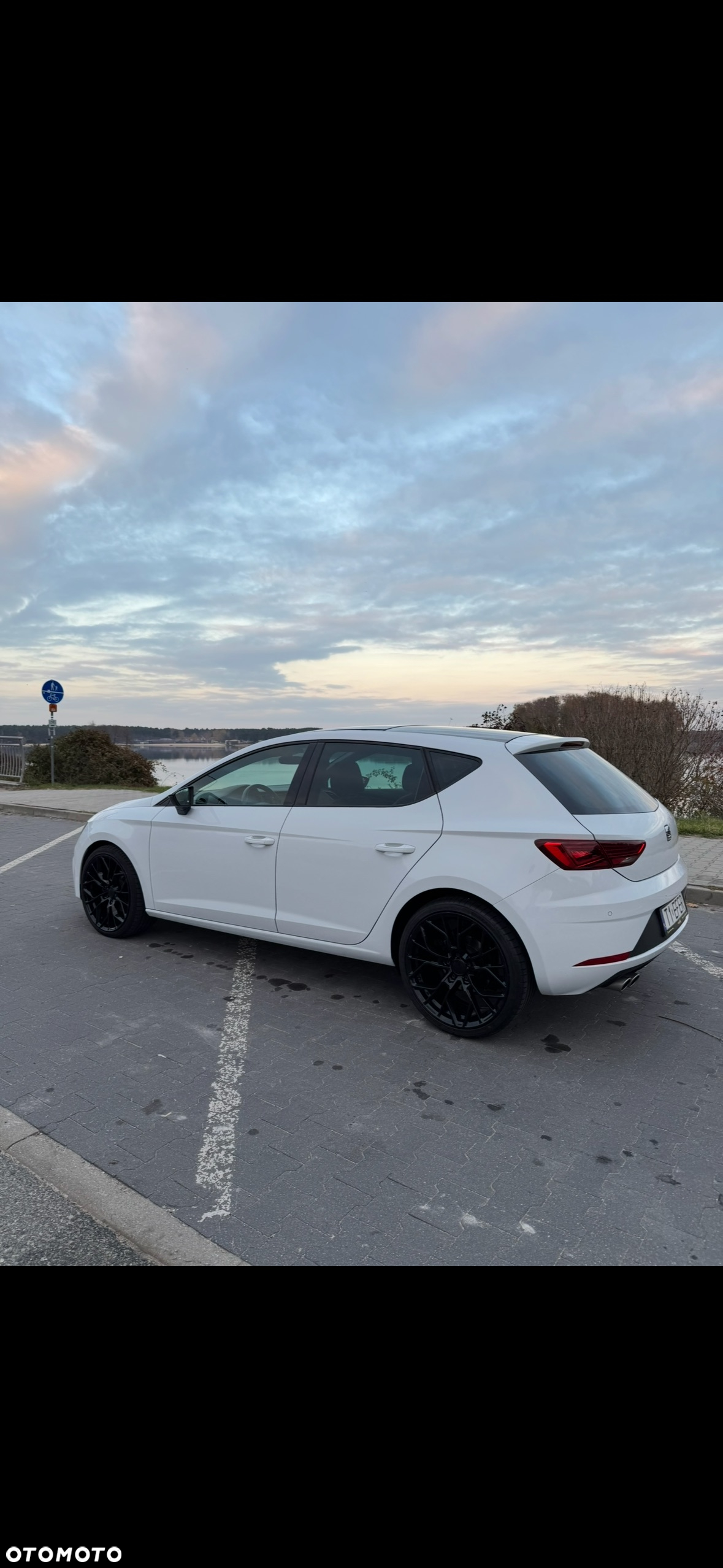 Seat Leon 2.0 TDI FR Black S&S - 11