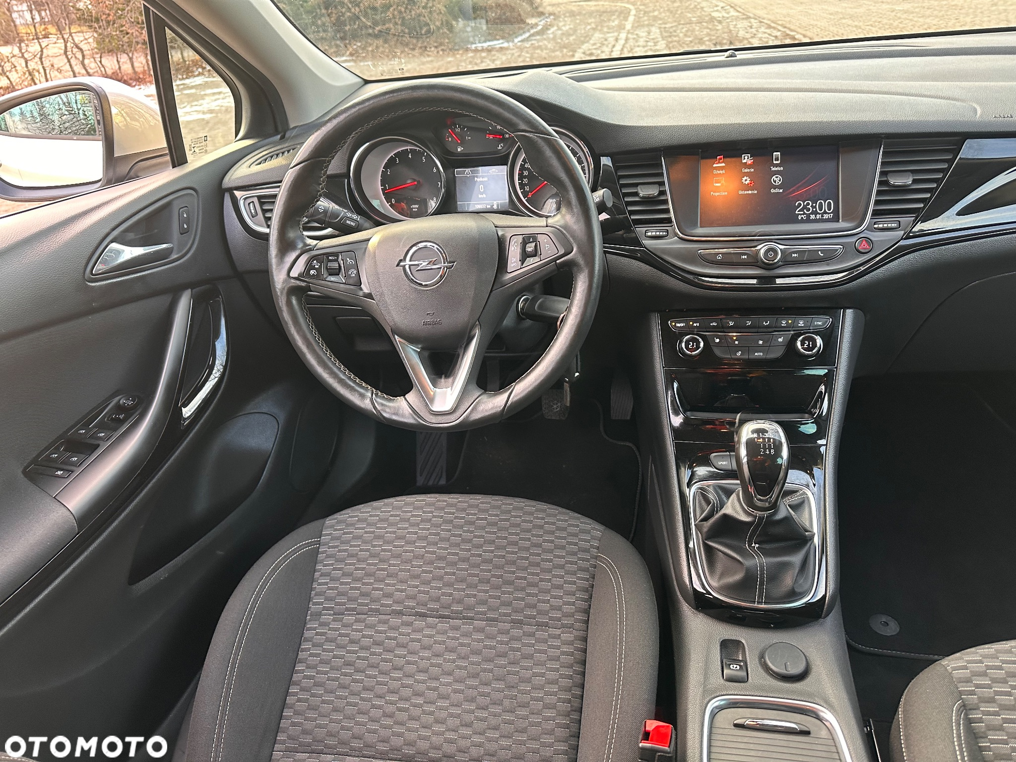 Opel Astra 1.4 Turbo Edition - 25