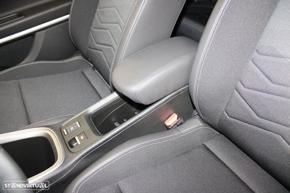 Jeep Avenger 54 kWh Summit - 30