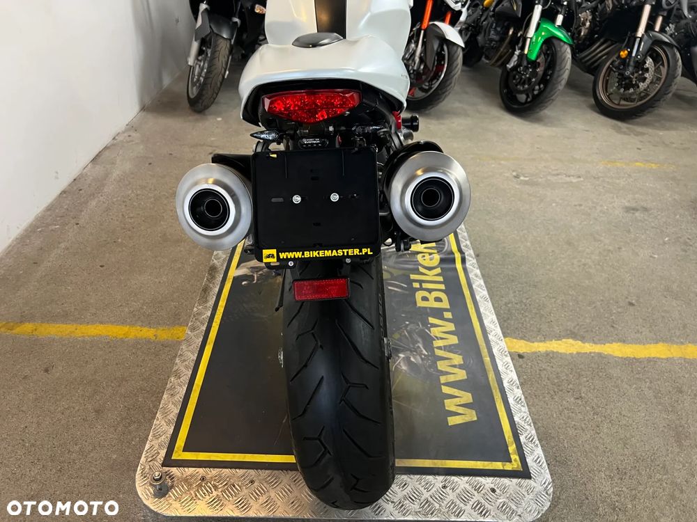 Ducati Monster - 20