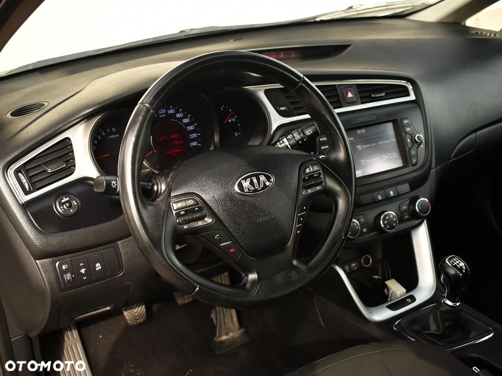 Kia Ceed 1.0 T-GDI ISG Vision - 23