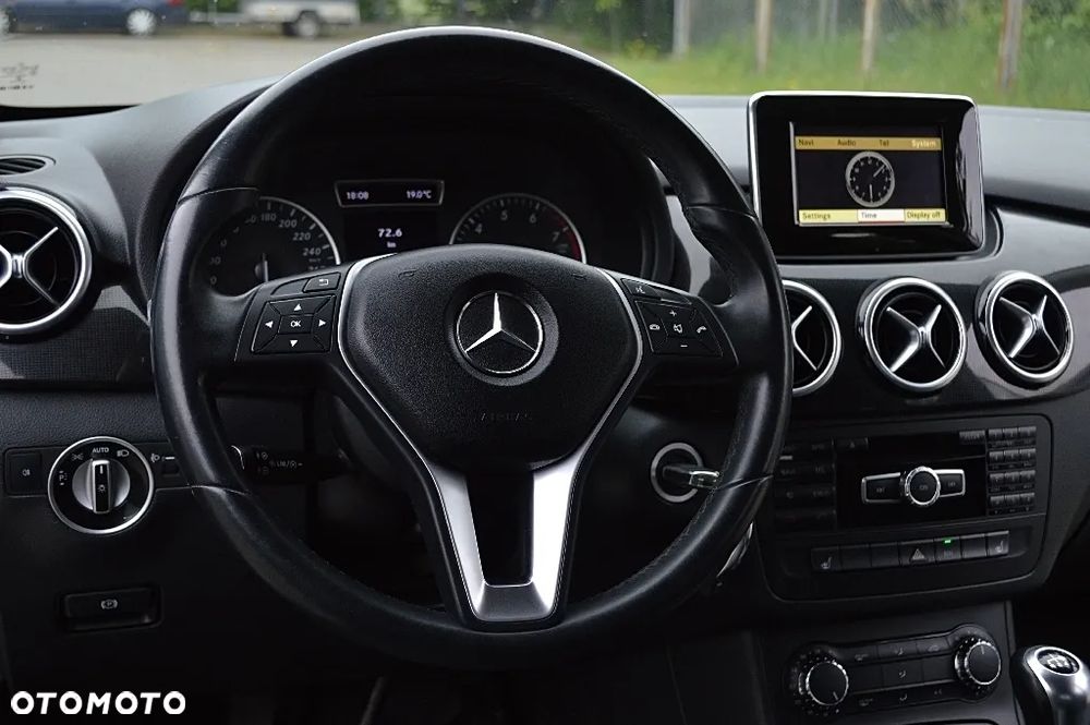 Mercedes-Benz Klasa B 180 BlueEFFICIENCY Edition - 21