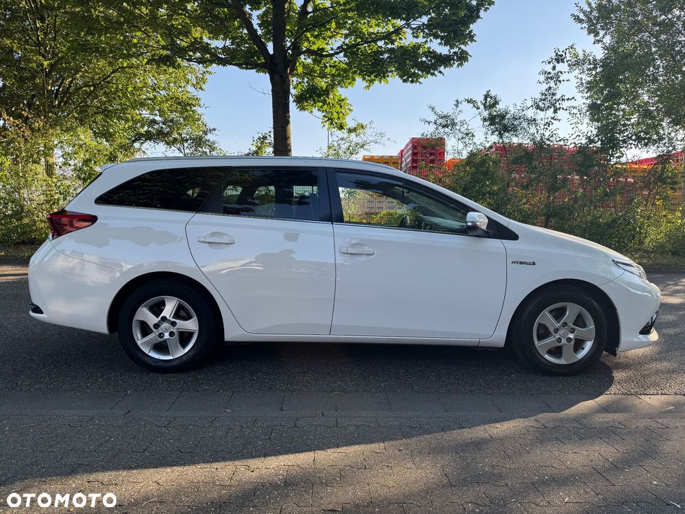 Toyota Auris 1.8 HSD Luna - 7