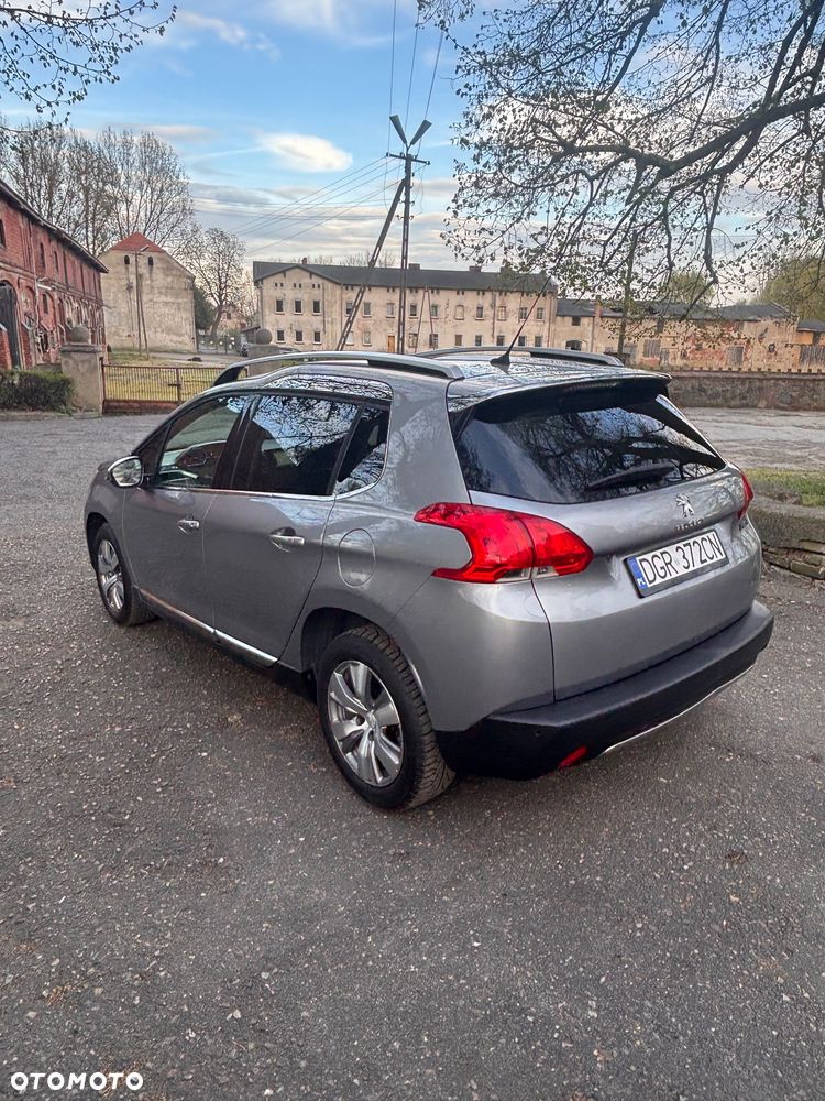 Peugeot 2008 1.2 VTi Allure - 5