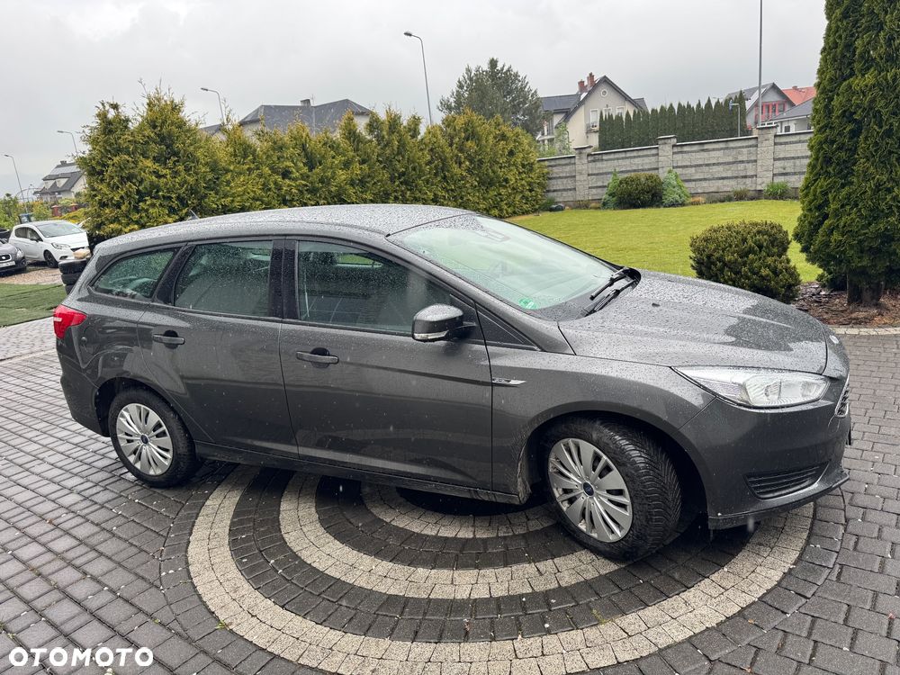 Ford Focus 1.0 EcoBoost Titanium - 9