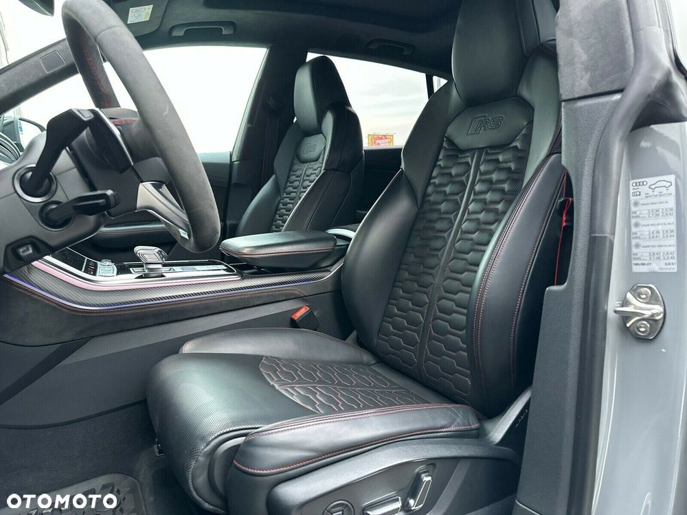 Audi RS Q8 - 12