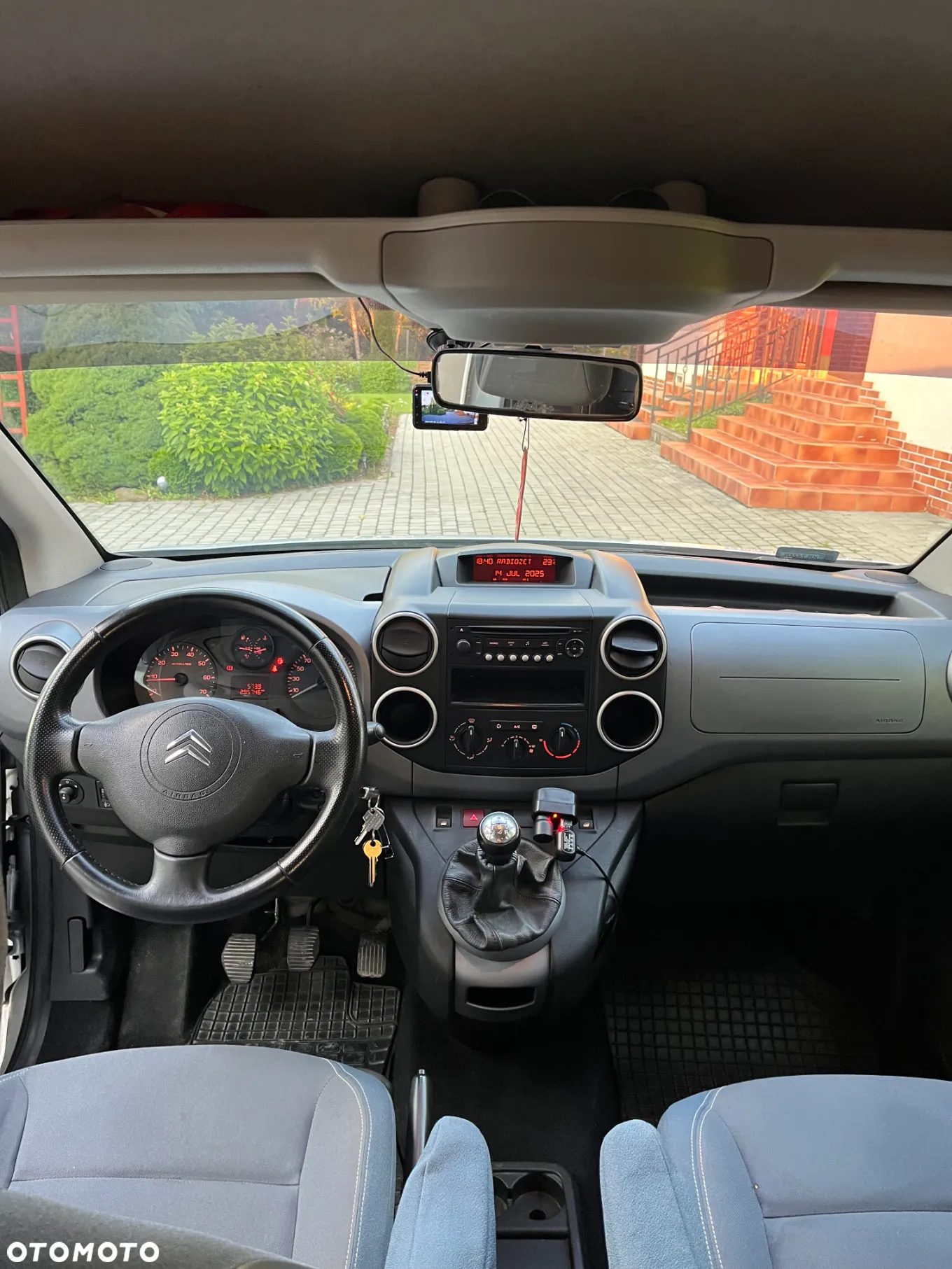 Citroën Berlingo II 1.6 HDi Multispace - 8