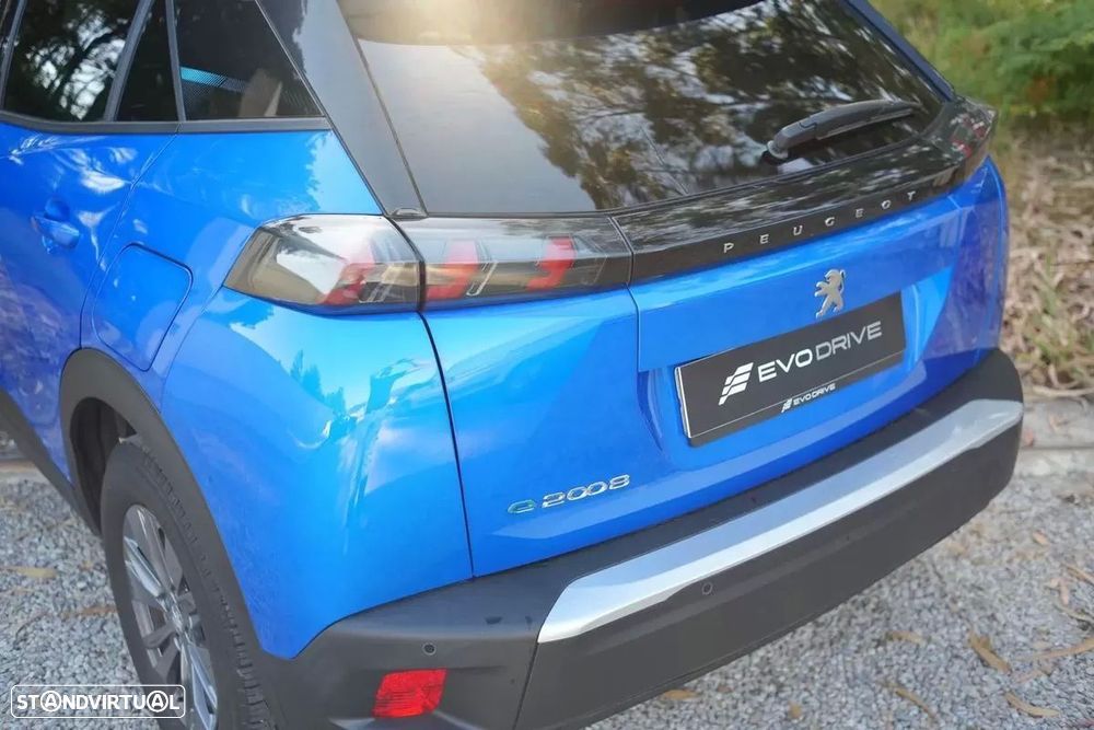 Peugeot e-2008 Style - 13