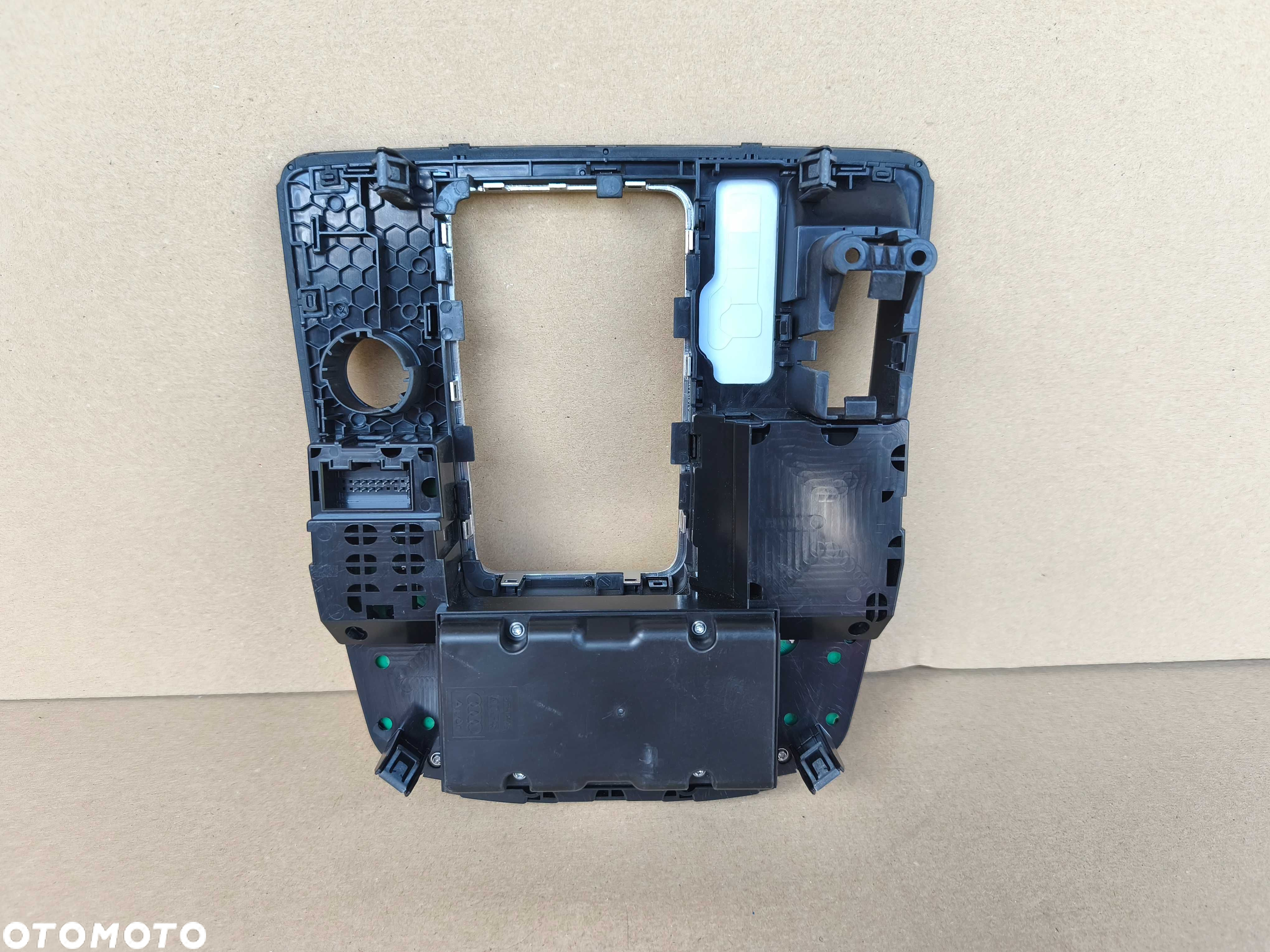 Audi A6 C7 lift panel sterowania konsola dekor środek radia MMI igła - 7