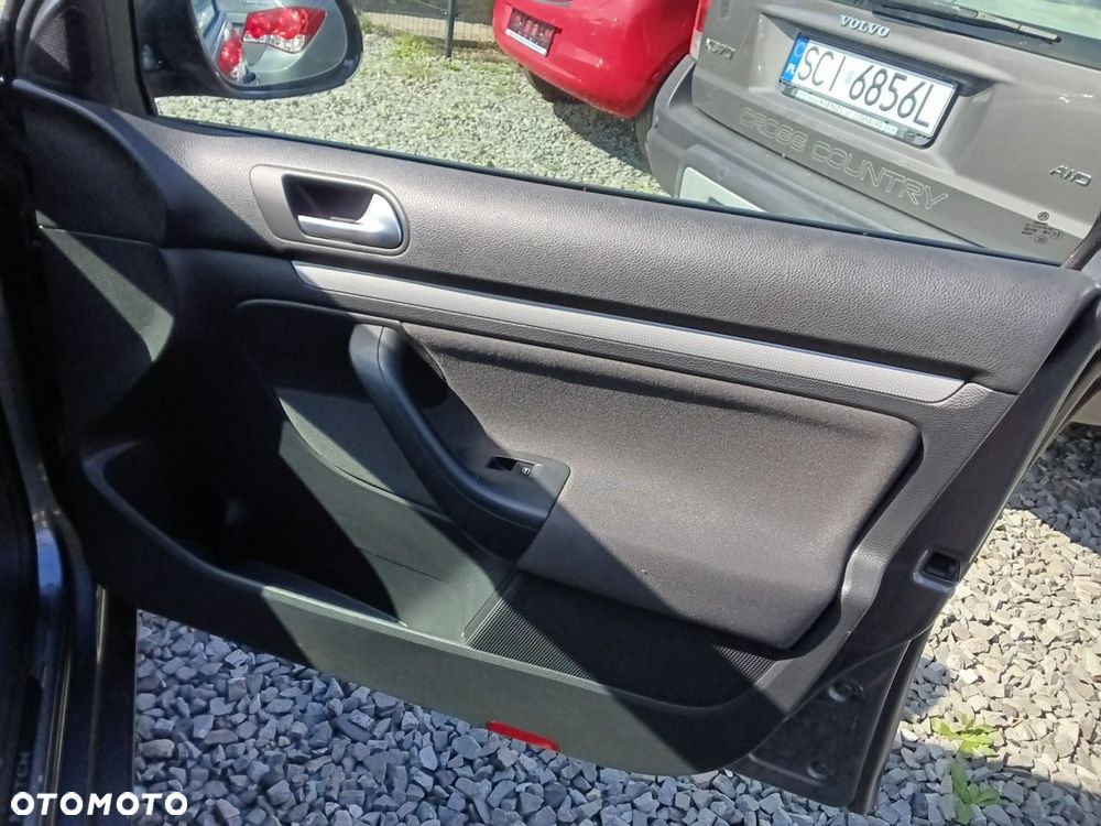 Volkswagen Golf - 17
