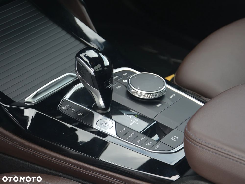 BMW X4 - 10