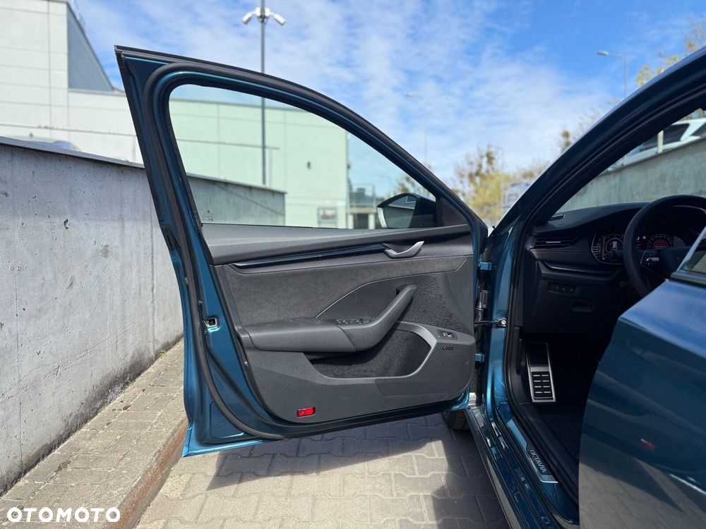 Skoda Octavia 2.0 TSI RS DSG - 14
