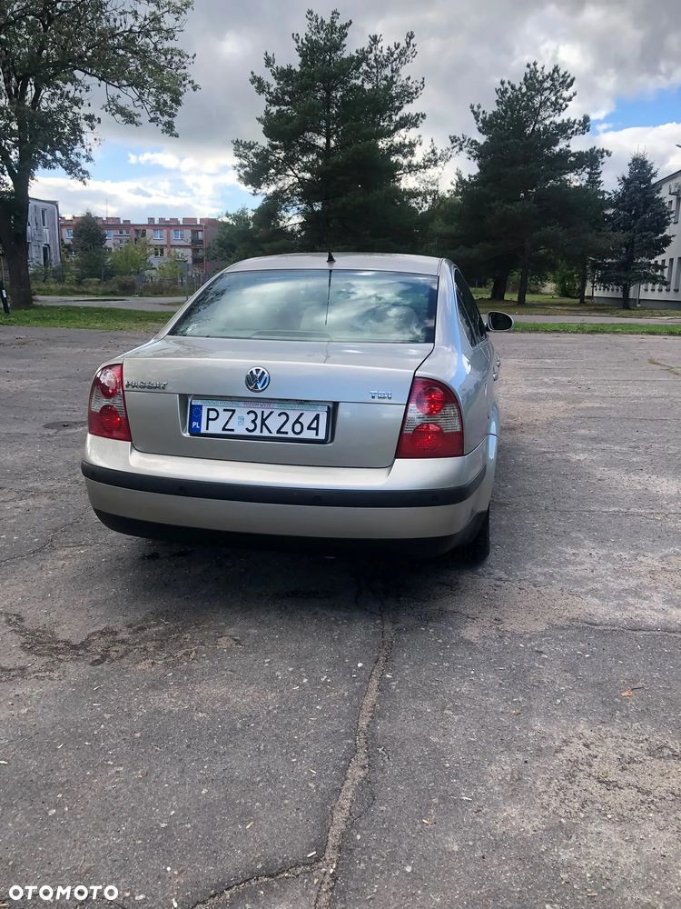 Volkswagen Passat - 3