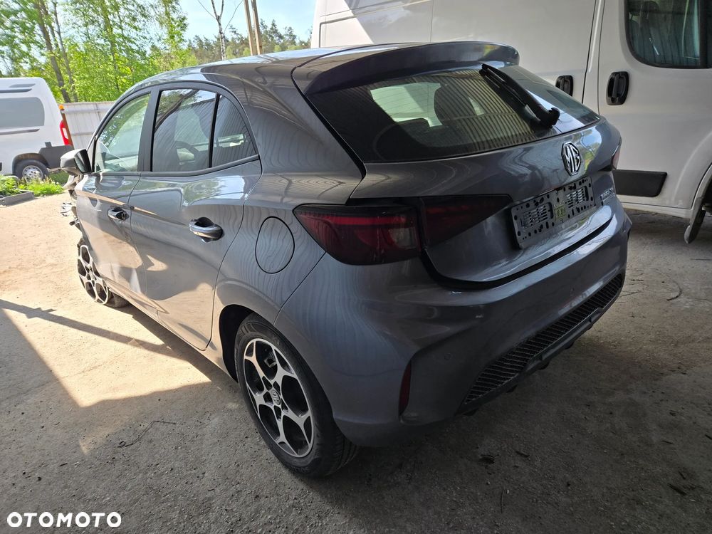 MG MG3 3 Hybrid+ Luxury - 14