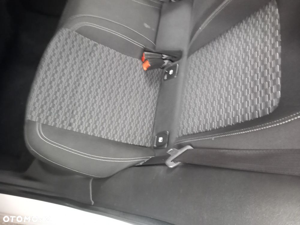 Opel Astra - 9