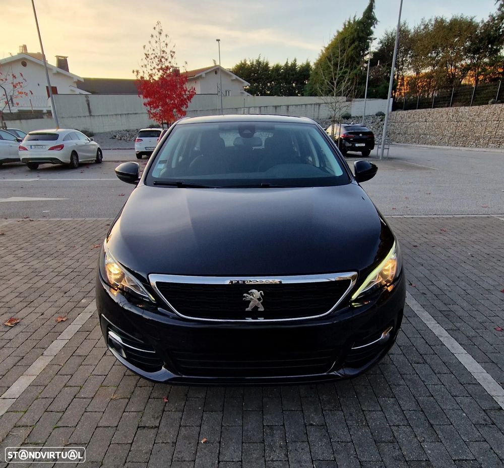 Peugeot 308 SW BlueHDi 130 EAT8 Allure - 4