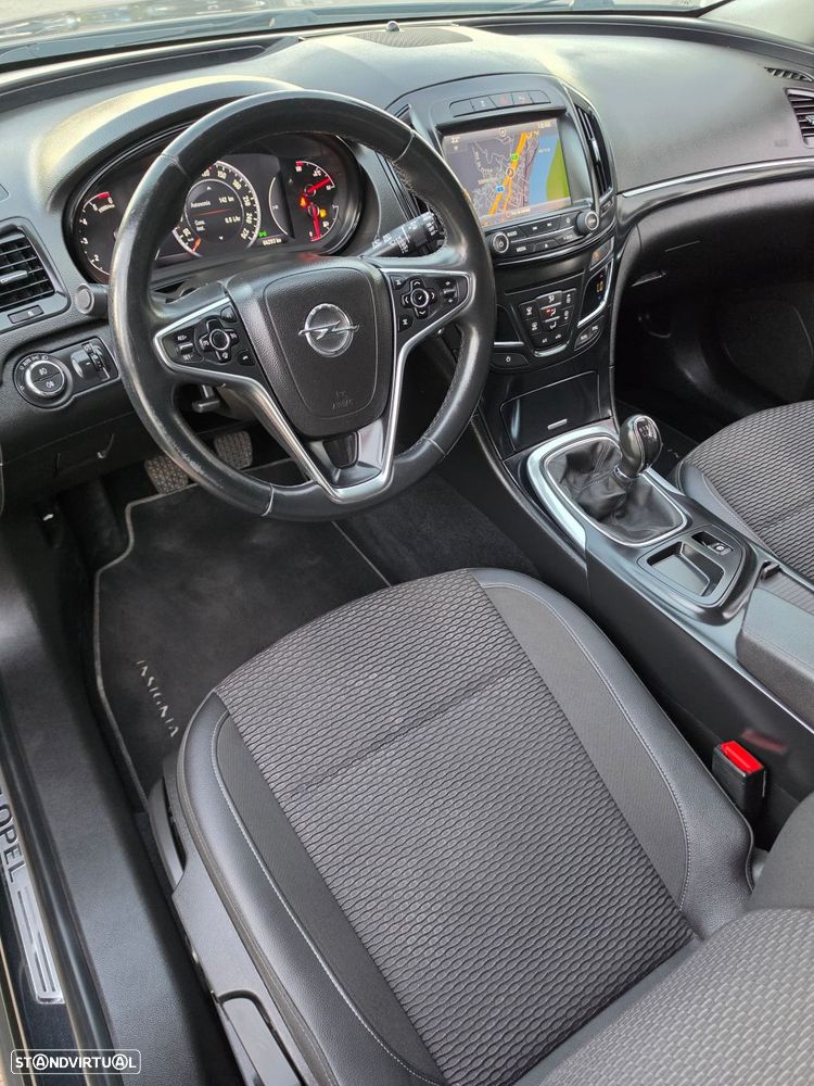 Opel Insignia Sports Tourer 1.6 CDTi Executive S/S J18 - 20