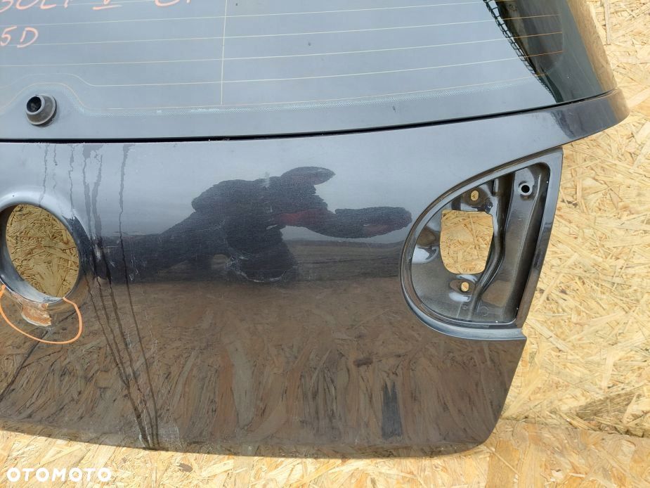 KLAPA POKRYWA BAGAŻNIKA TYŁ VOLKSWAGEN GOLF V 5D - 5