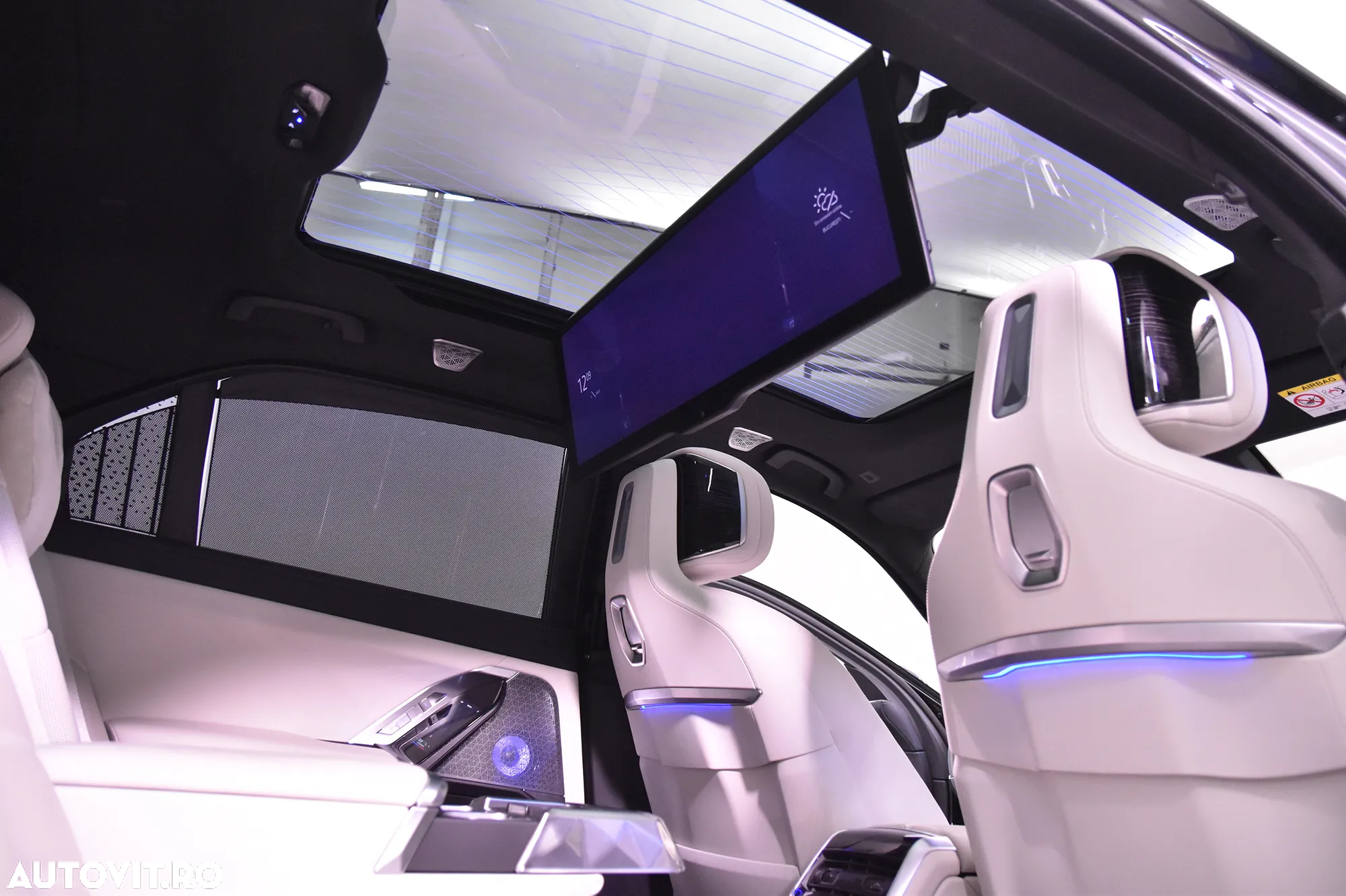 BMW Seria 7 750e xDrive AT PHEV - 27