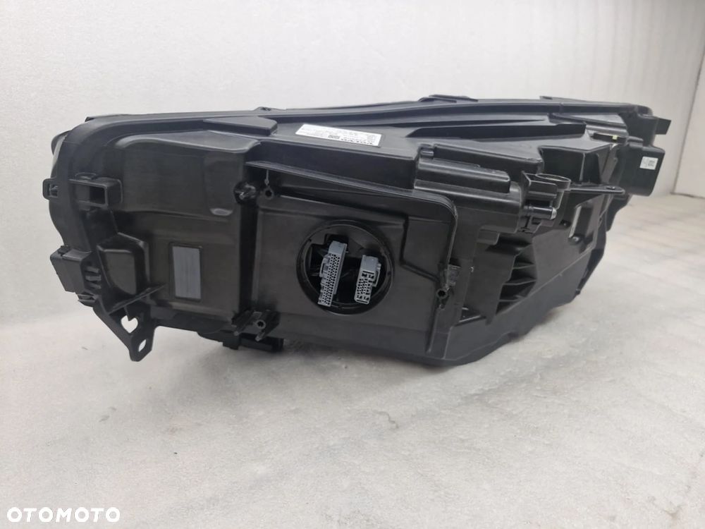 VOLVO XC40 LIFT FULL LED LAMPA PRAWA PRZÓD 32338909 - 8