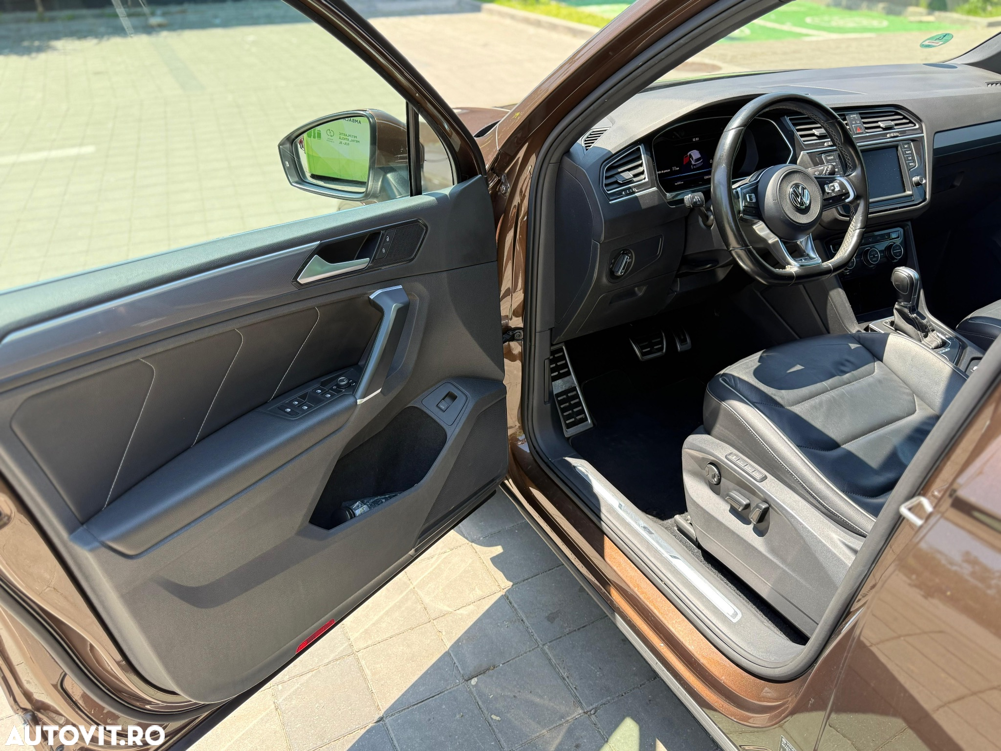 Volkswagen Tiguan - 8