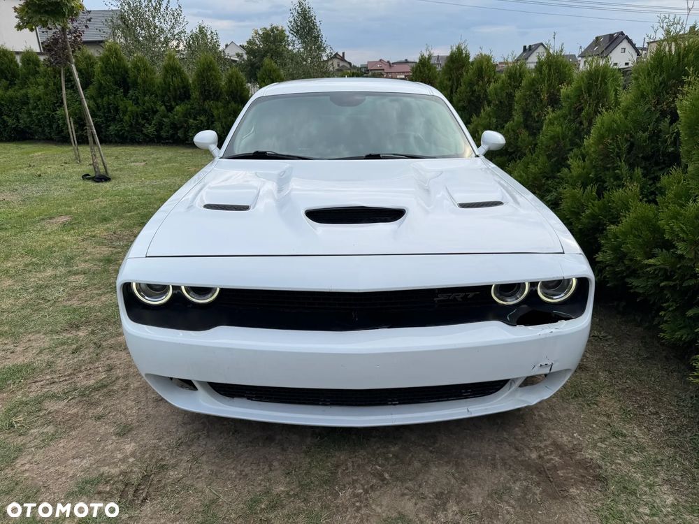 Dodge Challenger - 9