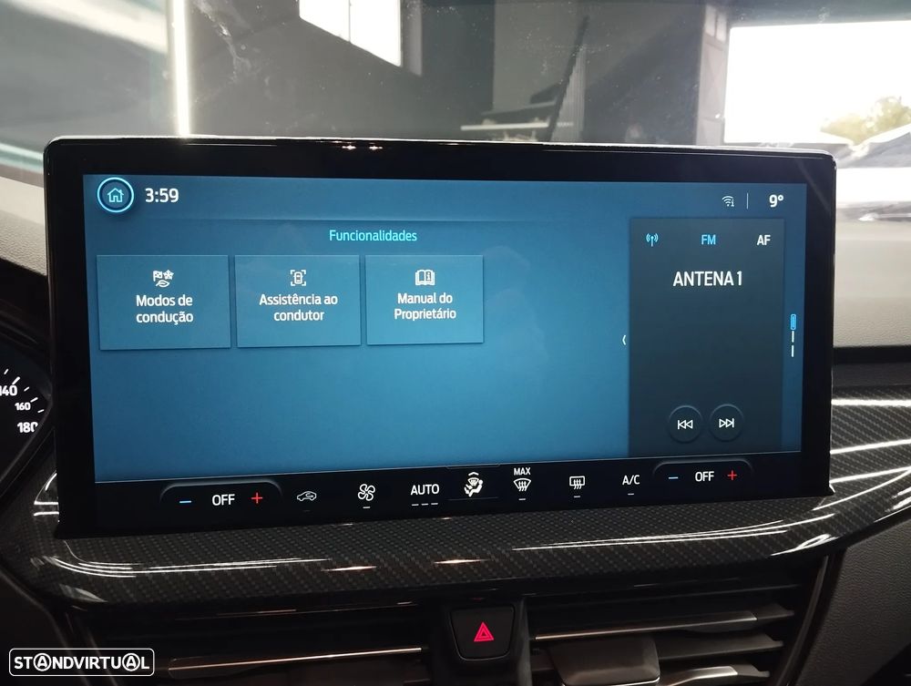 Ford Focus 1.0 EcoBoost MHEV ST-Line - 29