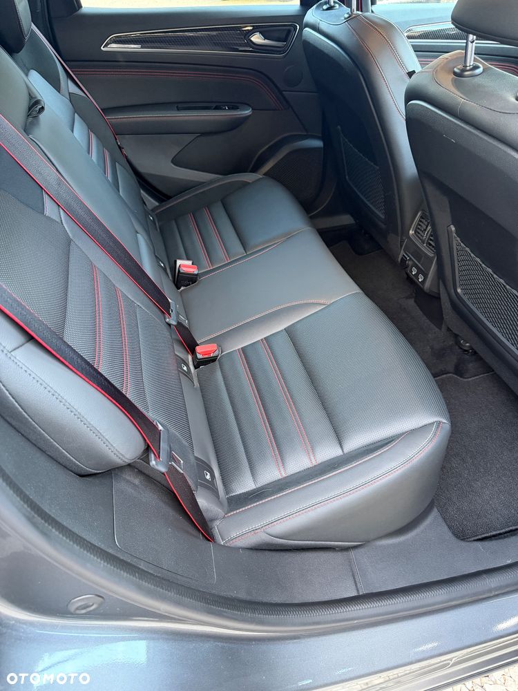 Renault Arkana 1.6 E-TECH R.S Line MMT - 16