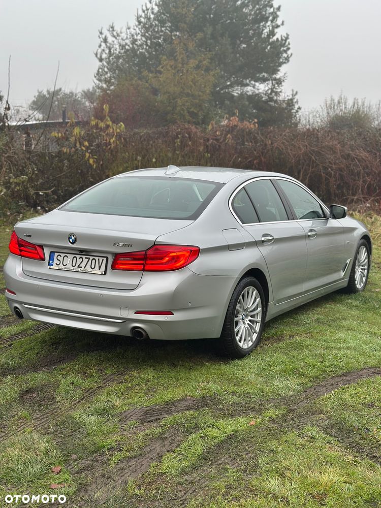 BMW Seria 5 530i xDrive Luxury Line - 6