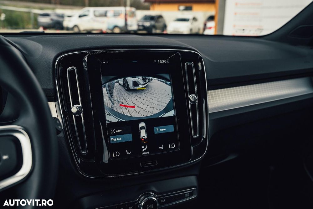 Volvo XC 40 Recharge T5 Twin Engine AT7 R-Design Expression - 15