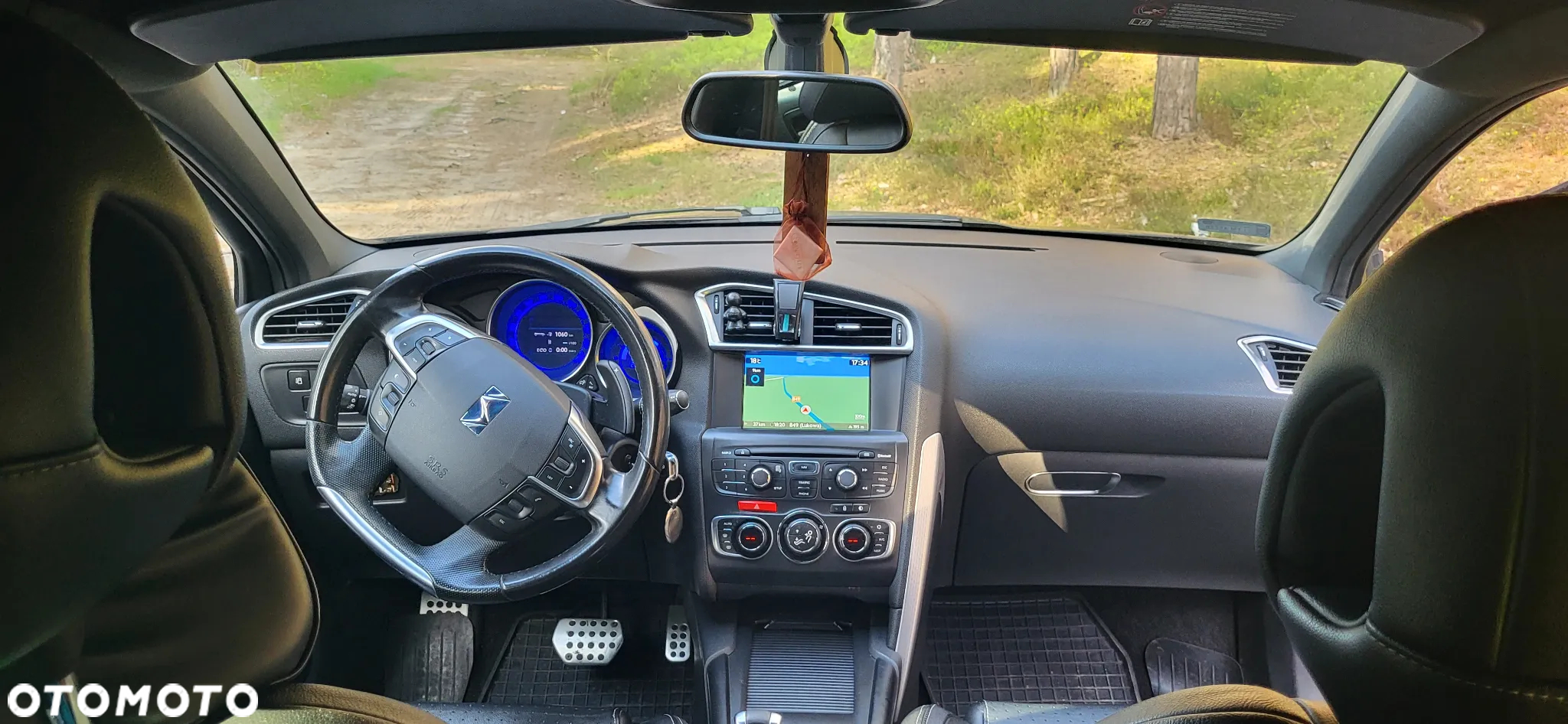 Citroën DS4 1.6 e-HDi SoChic MCP - 10
