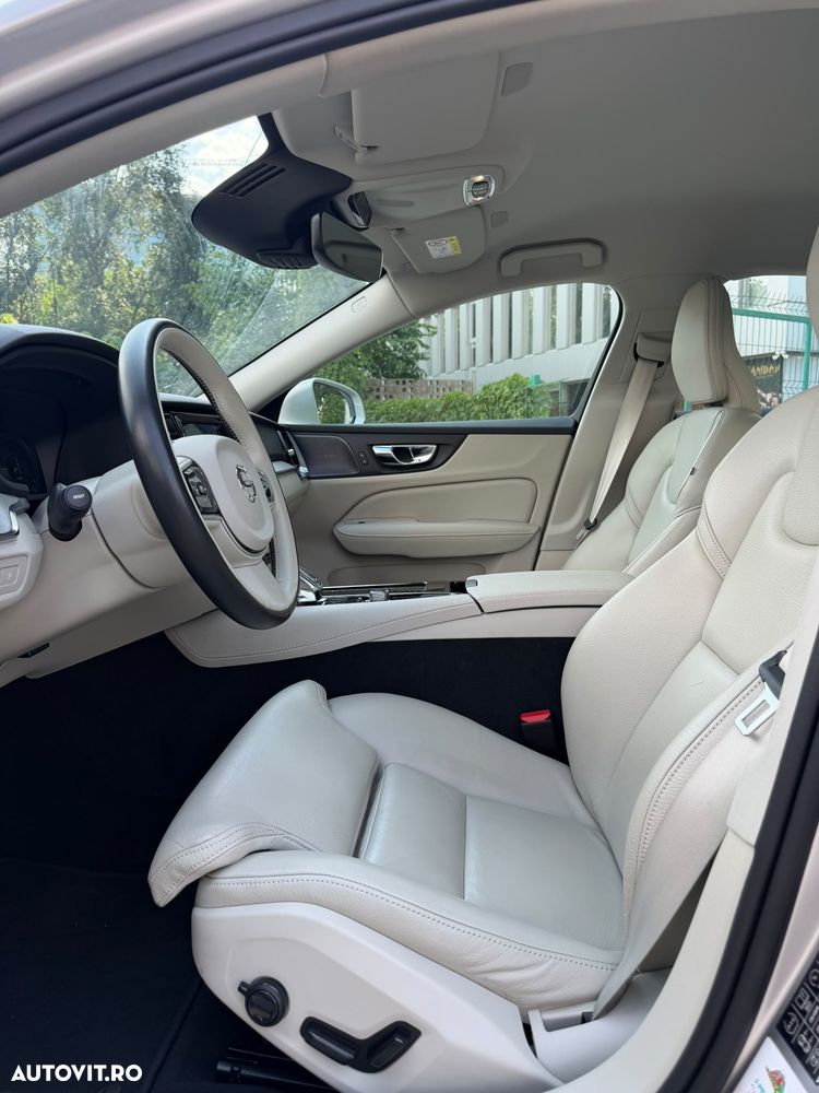 Volvo S60 T8 Recharge AWD Geartronic Inscription - 3