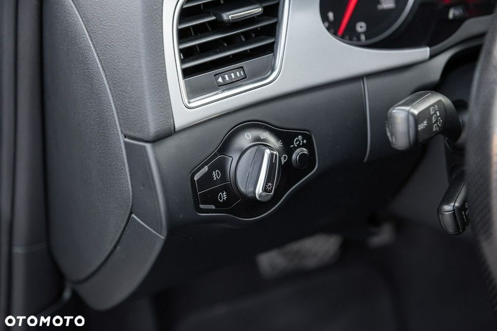 Audi A4 Avant - 32