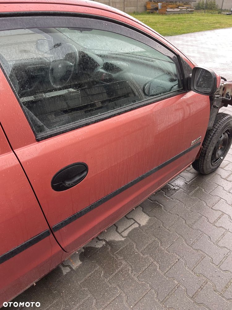 OPEL CORSA C ZDERZAK TYLNY Z591 DRZWI KKAPA TYLNA - 4
