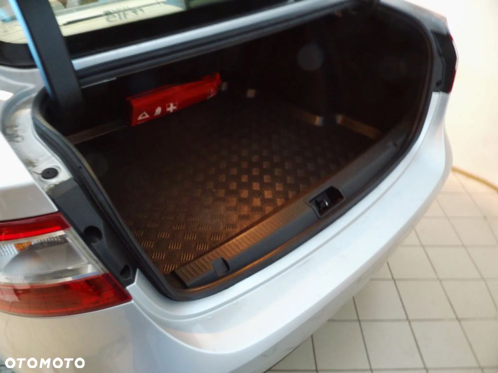 Renault Fluence 1.5 dCi Intens - 21
