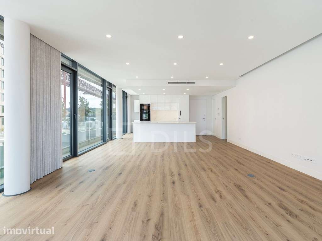 Apartamento T3 com terraço e estacionamento em Alcântara, Lisboa - Grande imagem: 4/39
