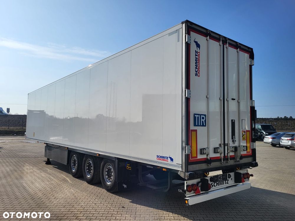 Schmitz Cargobull ThermoKing SLXi300; DOST; Uchwyty promowe, Paleciara - 4