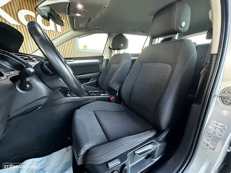 VW Passat Variant 2.0 TDi Business DSG - 16