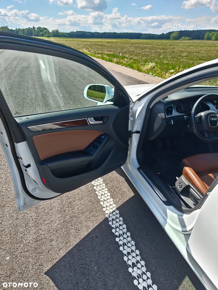 Audi A4 Avant - 23