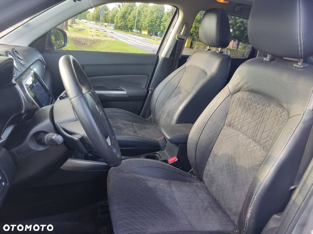 Suzuki Vitara - 25